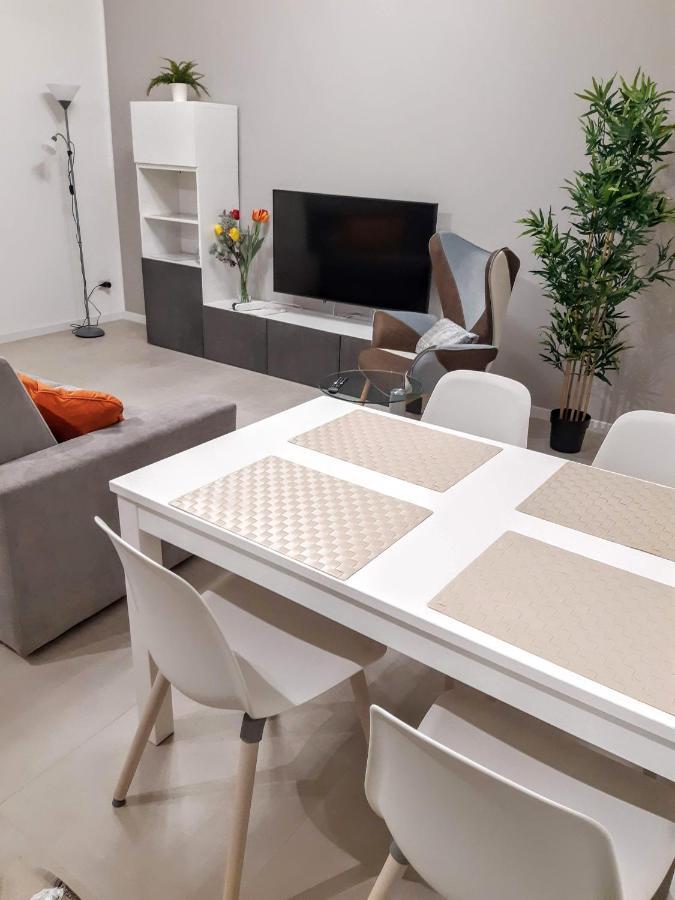 Suite Rent Milan 2 Buitenkant foto